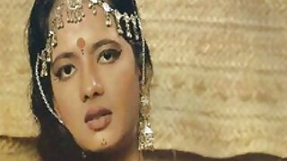 ದೊಡ್ಡ ಸ್ತನಗಳೊಂದಿಗೆ ಉ ...